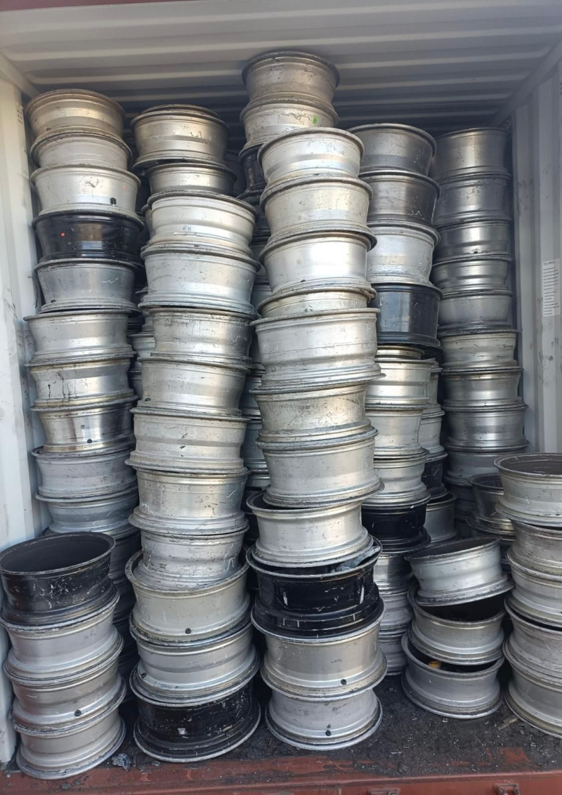  ALUMINIUM WHEELS 