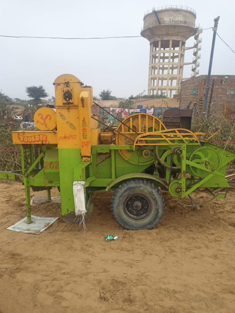 For Sale: Mini Thresher