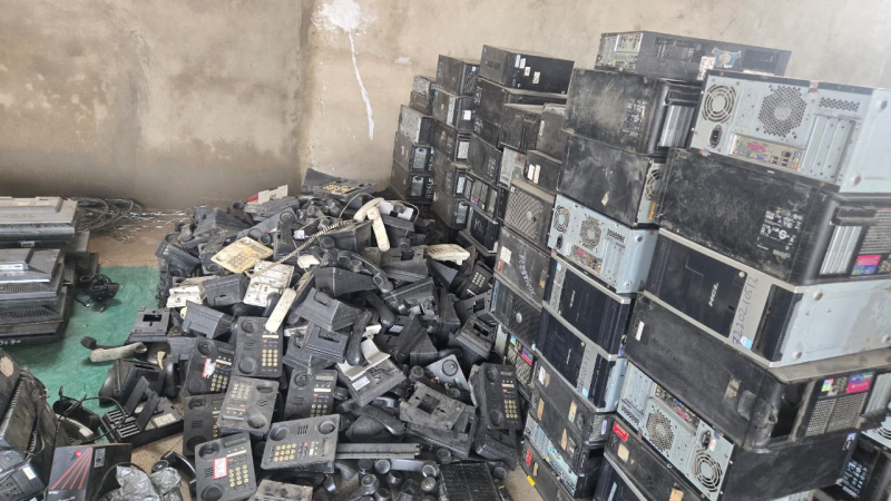  Sale for: Bulk Computer Scrap / E-Waste 