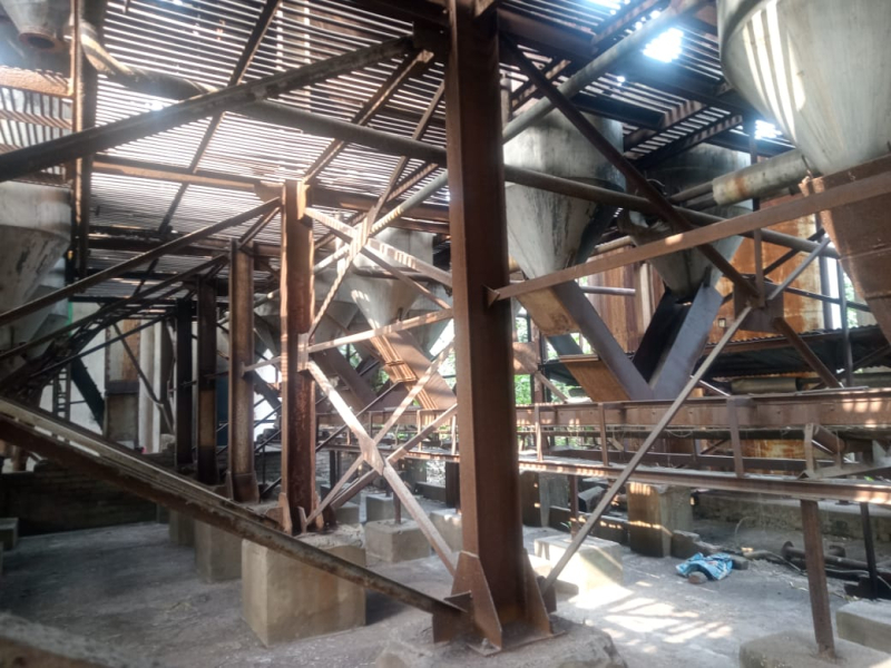 For Sale: 3000 Ton Plant