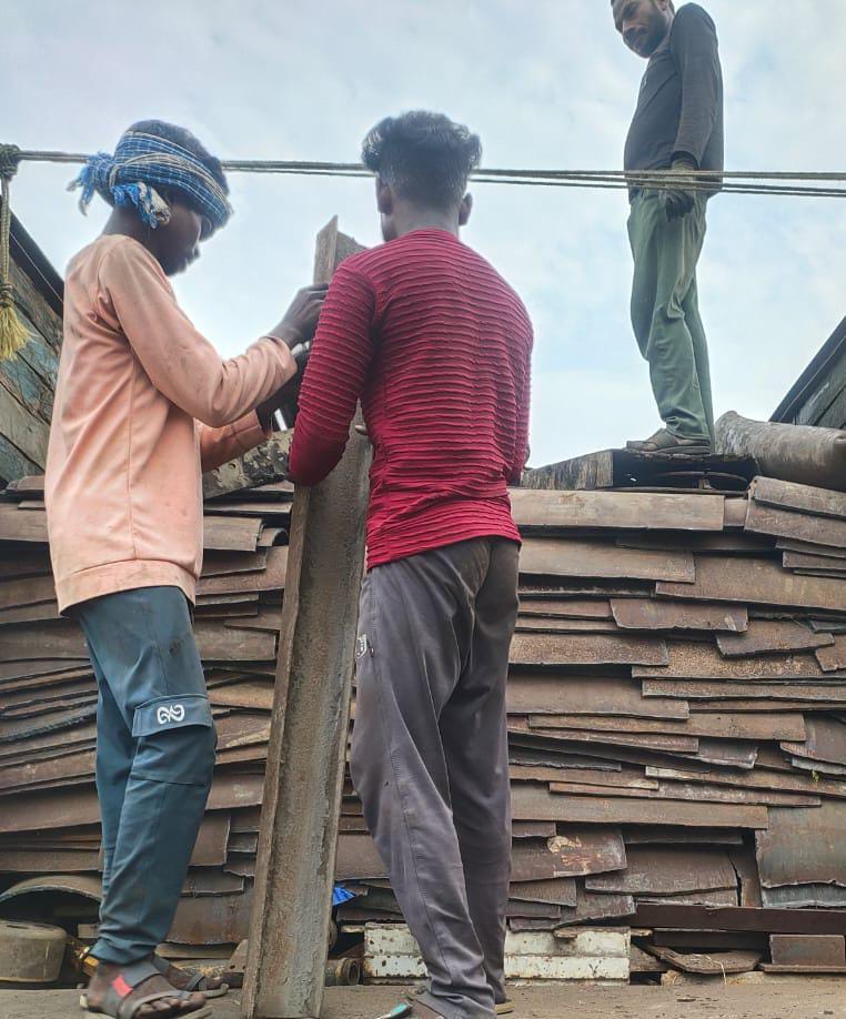 HMS pipe cutting available in chhattisgarh 